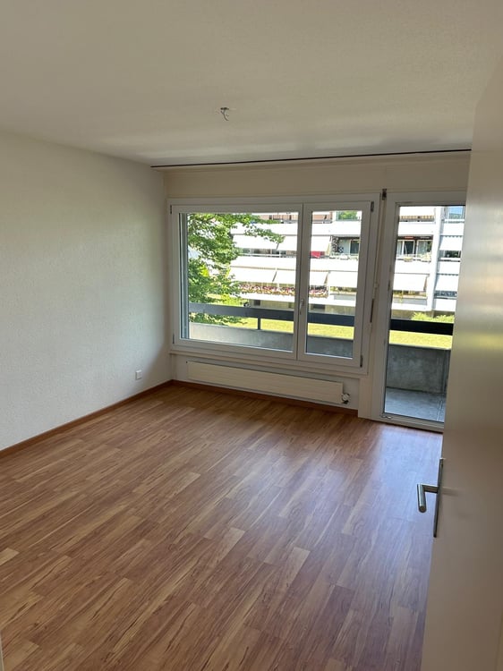 Charmante 4.5-Zimmer-Wohnung in Studen BE – sofort verfügbar! 5