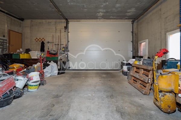 Halle industrielle avec belle hauteur 4