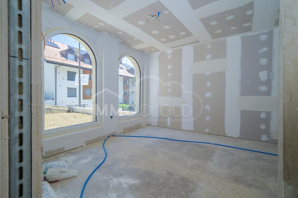 Surface professionnelle d'exception de 124 m² dans un quartier neuf et dynamique 9