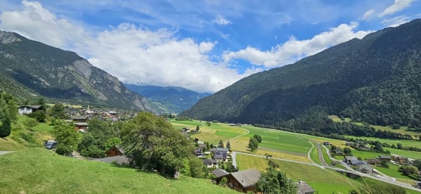 Terrain à vendre avec vue panoramique dans le charmant village de Vollèges 3