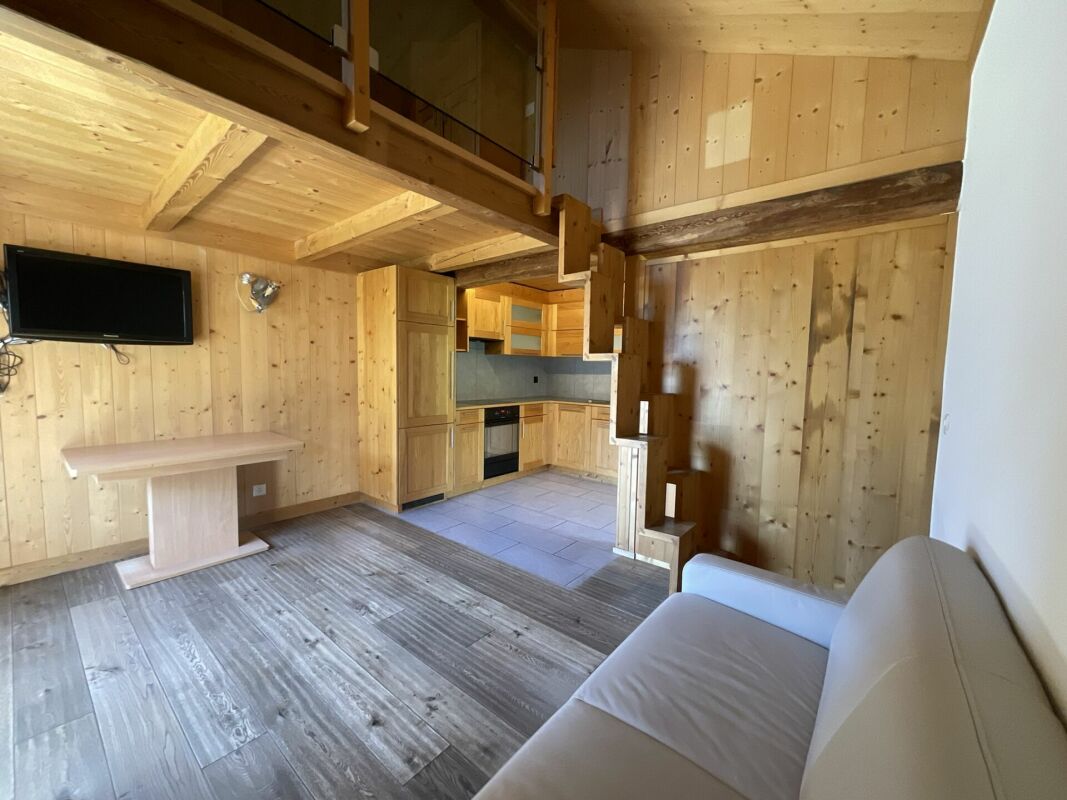 Appartement et terrain à vendre dans le village de Vollèges