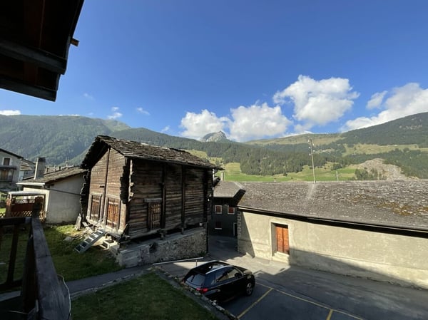Appartement de 2.5 pièces à vendre dans le village de Liddes