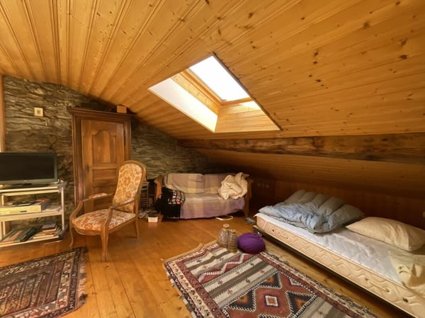 Maison à vendre au coeur du village de Bourg Saint Pierre 14