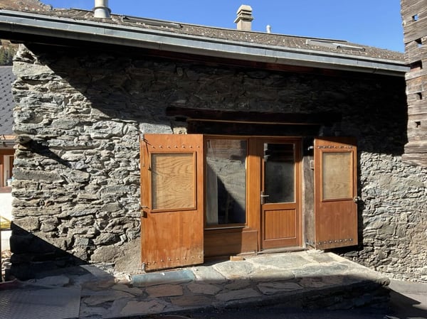 Maison à vendre au coeur du village de Bourg Saint Pierre 23