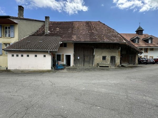 Maison villageoise avec projet de 3 logements