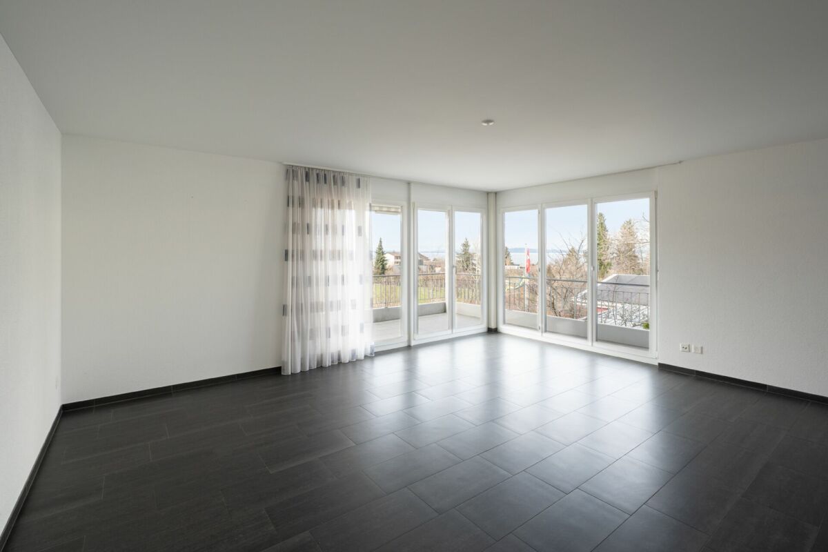 Helle Wohnung mit grossem Balkon und Hobbyraum in familienfreundlichem Quartier