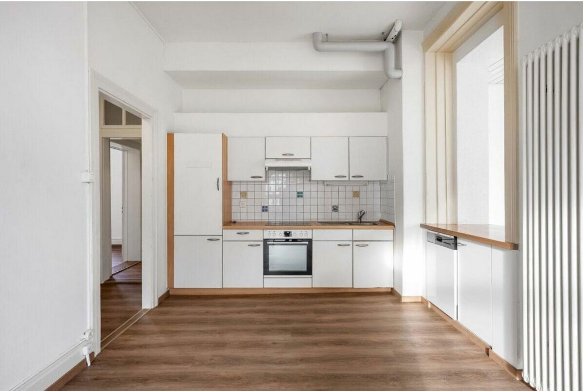 Charmante Altbauwohnung mit Wintergarten an zentraler Lage