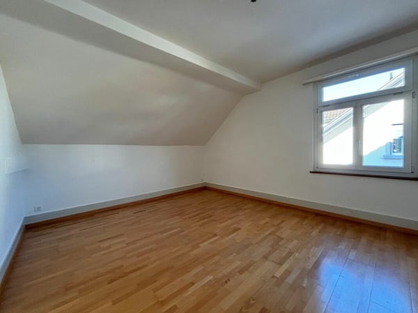Schöne Dachwohnung im Dorfkern 6