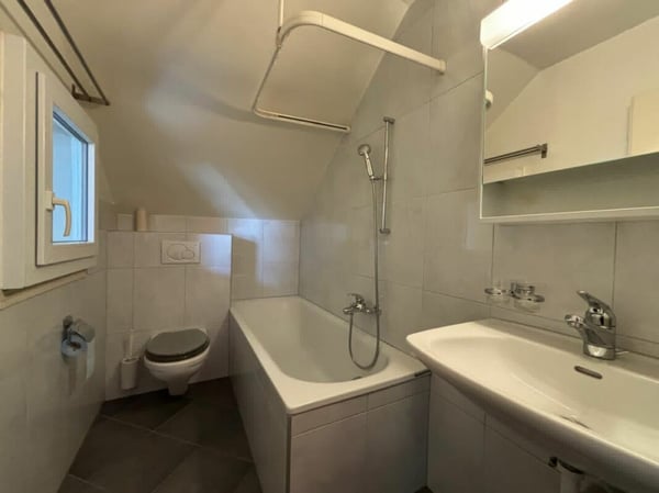 Schöne Dachwohnung im Dorfkern 7
