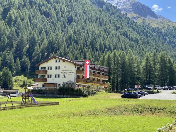 Attraktive Investitionsmöglichkeit - schöne Hotelanlage in Top-Destination 1