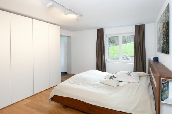 Wunderschönes, modern ausgebautes Einfamilienhaus mit absoluter Privatsphäre und Seesicht 12
