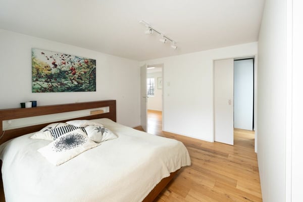 Wunderschönes, modern ausgebautes Einfamilienhaus mit absoluter Privatsphäre und Seesicht 11