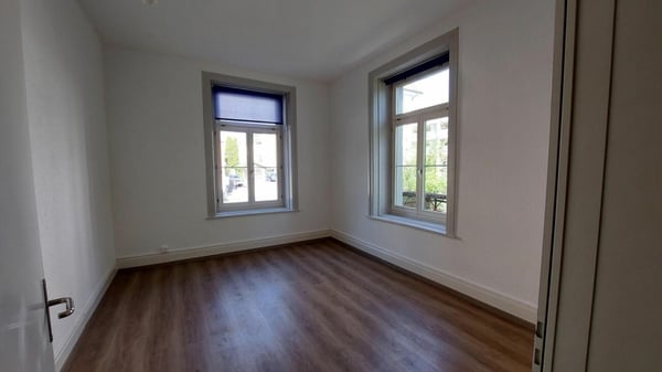 Charmante Altbauwohnung mit Wintergarten an zentraler Lage 8