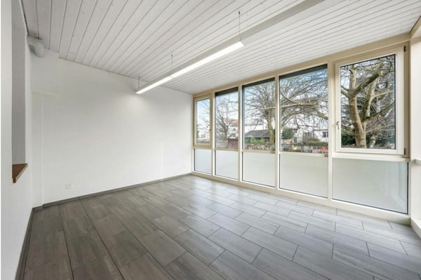 Charmante Altbauwohnung mit Wintergarten an zentraler Lage 3