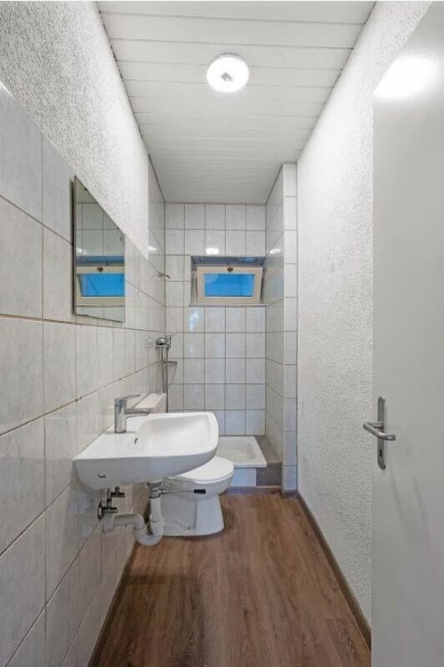 Charmante Altbauwohnung mit Wintergarten an zentraler Lage 10