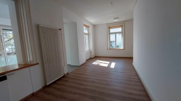 Charmante Altbauwohnung mit Wintergarten an zentraler Lage 7