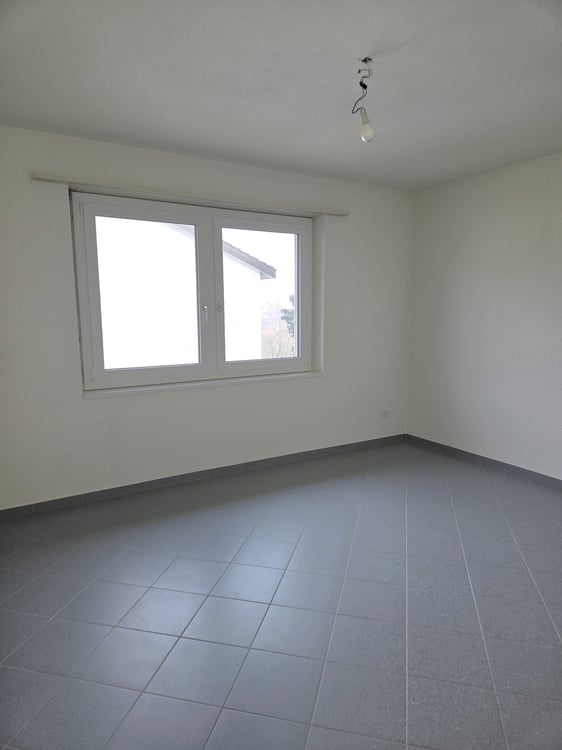 Helle 1½-Zimmerwohnung mit Galerie und Cheminée in Busswil zu vermieten 6