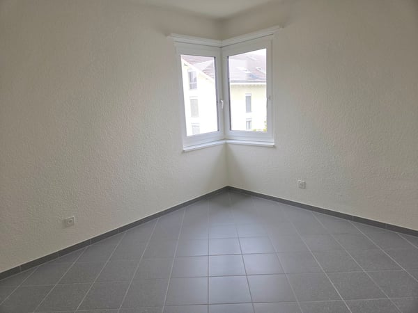 Helle 1½-Zimmerwohnung mit Galerie und Cheminée in Busswil zu vermieten 8