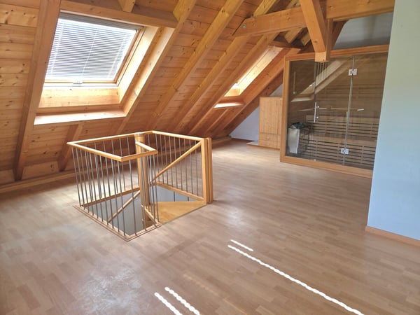 Hell 3-Zimmer Duplex-Dachwohnung mit neuer Küche und Sauna zu vermieten 15