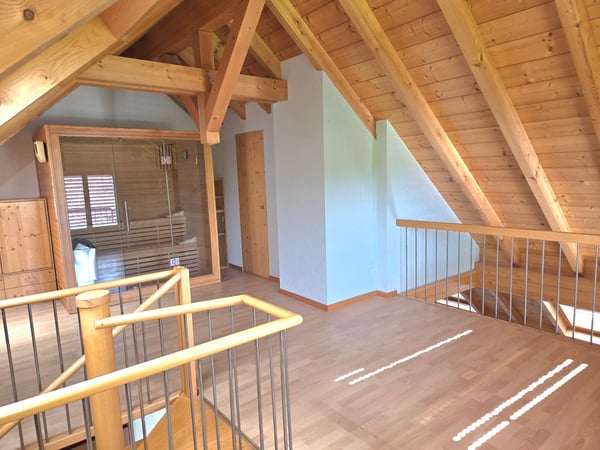 Hell 3-Zimmer Duplex-Dachwohnung mit neuer Küche und Sauna zu vermieten 16