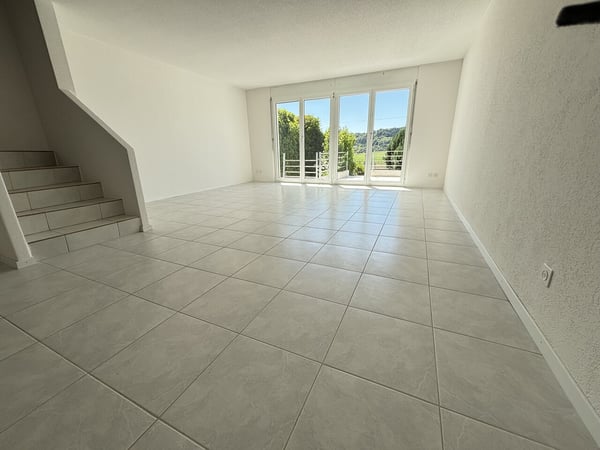 Modernes, frisch renoviertes 4½-Zimmer-Reihenfamilienhaus mit Garten in Pieterlen zu vermieten 5