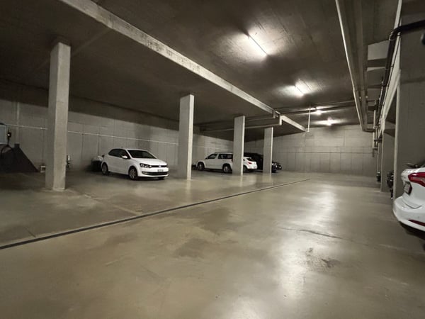 Einstellhallenplatz zu vermieten in Schüpfen 2