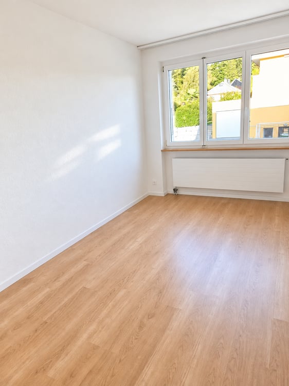 Grosszügiges Einfamilienhaus mit Wintergarten und Garten in Brügg zu vermieten 42