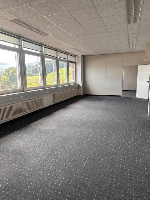 Klimatisierte Büros mit Weitsicht zu vermieten 5