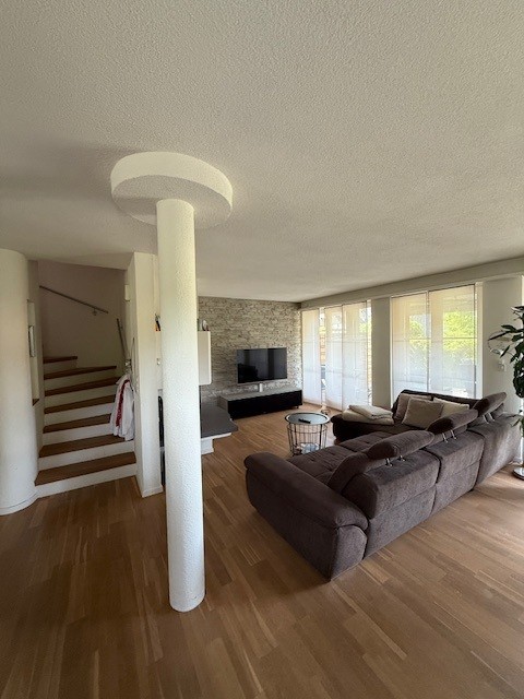 Charmantes 6.5-Zimmer-Reihenhaus an ruhiger Lage in Freienstein 10