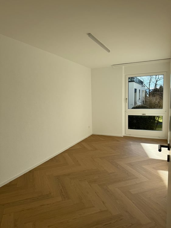 Stilvoll und hochwertig renovierte Gartenwohnung an ruhiger Lage 6