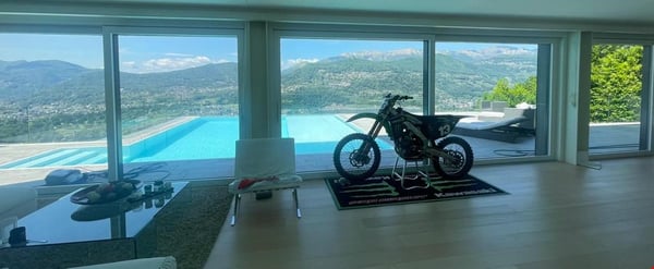 HIGH STANDING  Villa (con 2 app.) Infinity Pool e splendida Vista Lago