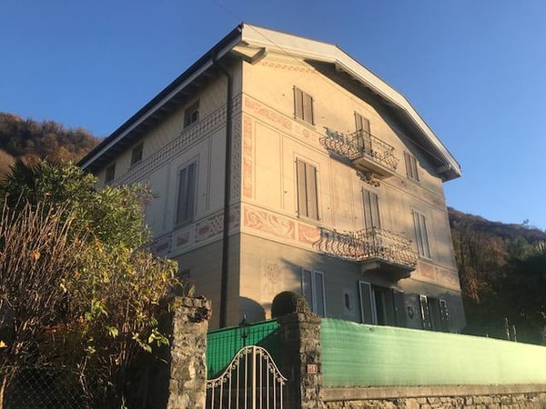 Attico con stupenda vista lago in casa di soli 3 appartamenti 16