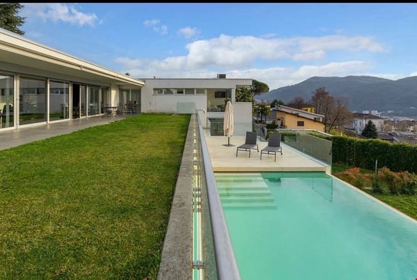 Moderna Villla con vista e piscina 3