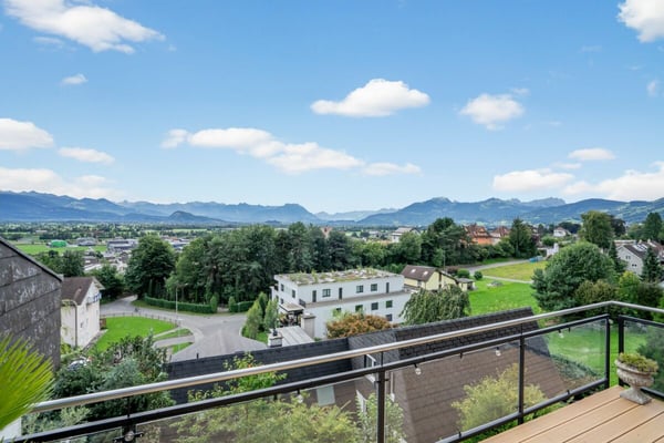 Liebevoll renoviertes Einfamilienhaus mit traumhafter Aussicht 11