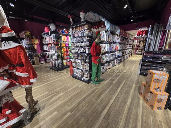 Superbe arcade dans le centre commercial Belair 5