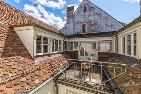 Büro im Dachgeschoss eines historischen Gebäudes 10