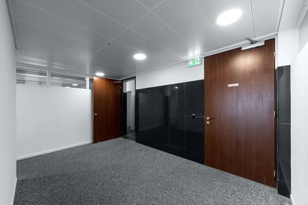 Moderne Bürofläche nahe Bahnhof SBB mit attraktivem Aussenbereich 9