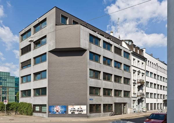 Moderne Bürofläche nahe Bahnhof SBB mit attraktivem Aussenbereich 1