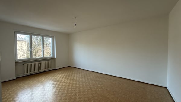 Charmante Altbauwohnung im beliebten Bachletten-Quartier 3