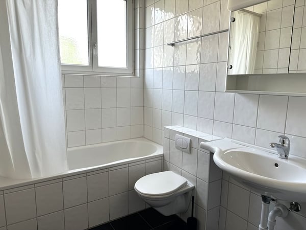 Charmante Altbauwohnung im beliebten Bachletten-Quartier 6