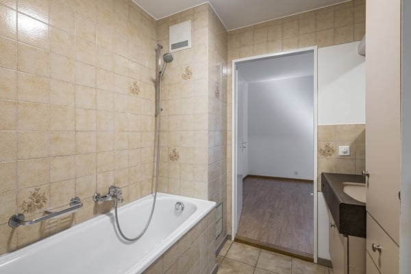 Altbauwohnung in der Nähe des Rheinufers 4