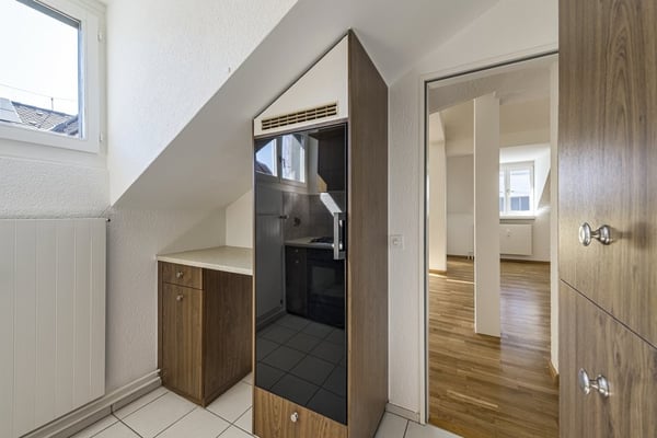 Altbauwohnung in der Nähe des Rheinufers 3