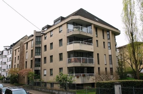 Charmante 2.5-Zimmer-Wohnung mit Balkon und Rhein-Nähe 1