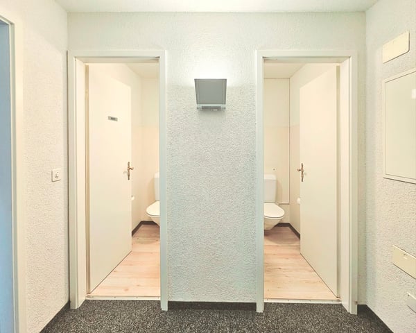 heller Büro- / Praxisraum 6