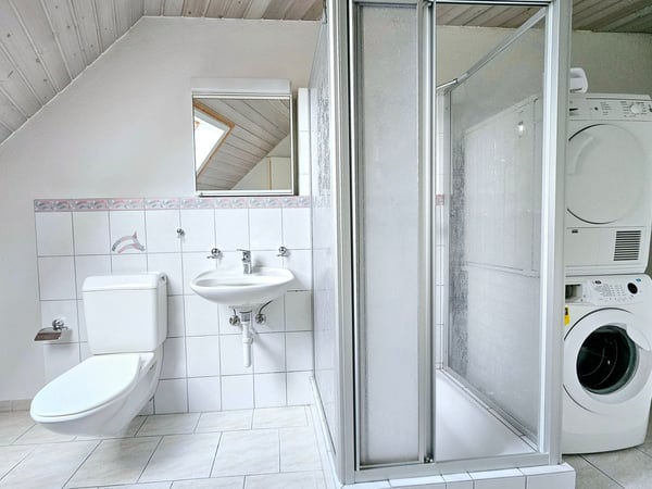 Charmante 4.5 - Zimmer-Maisonettewohnung mit Galerie 11
