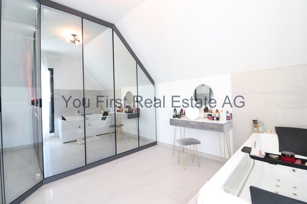 FRANKREICH: Exklusive Qualitätsimmobilie zwischen Freiburg und Basel 11