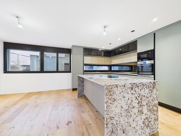 Exklusiver Neubau 2025 – 1.5-Zi. Terrassenwohnung mit 130 m² Panorama 6