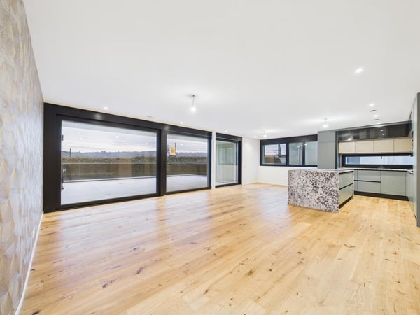 Exklusiver Neubau 2025 – 1.5-Zi. Terrassenwohnung mit 130 m² Panorama 3