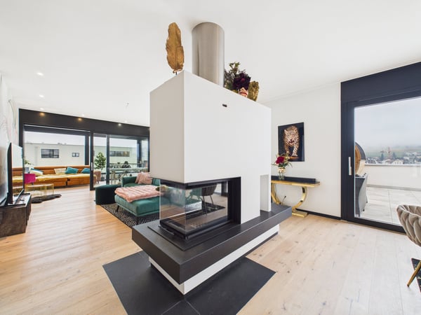 Licht. Luft. Luxus. – Exklusive 5.5-Zimmer-Attikawohnung mit Jacuzzi & Wintergarten 3