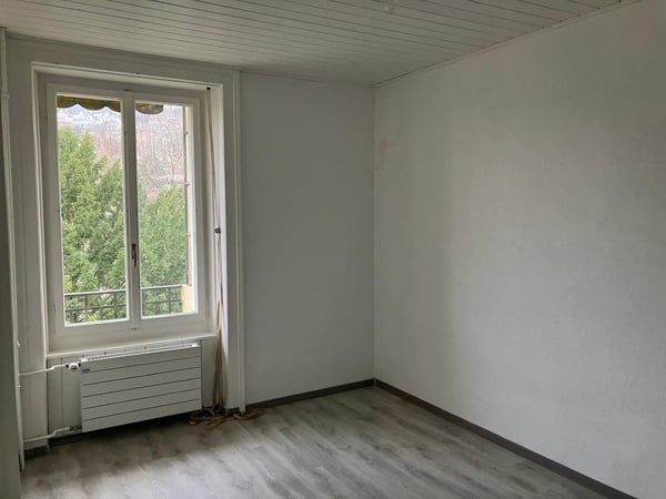 Magnifique appartement de 1 pièces avec balcon à Bienne 2